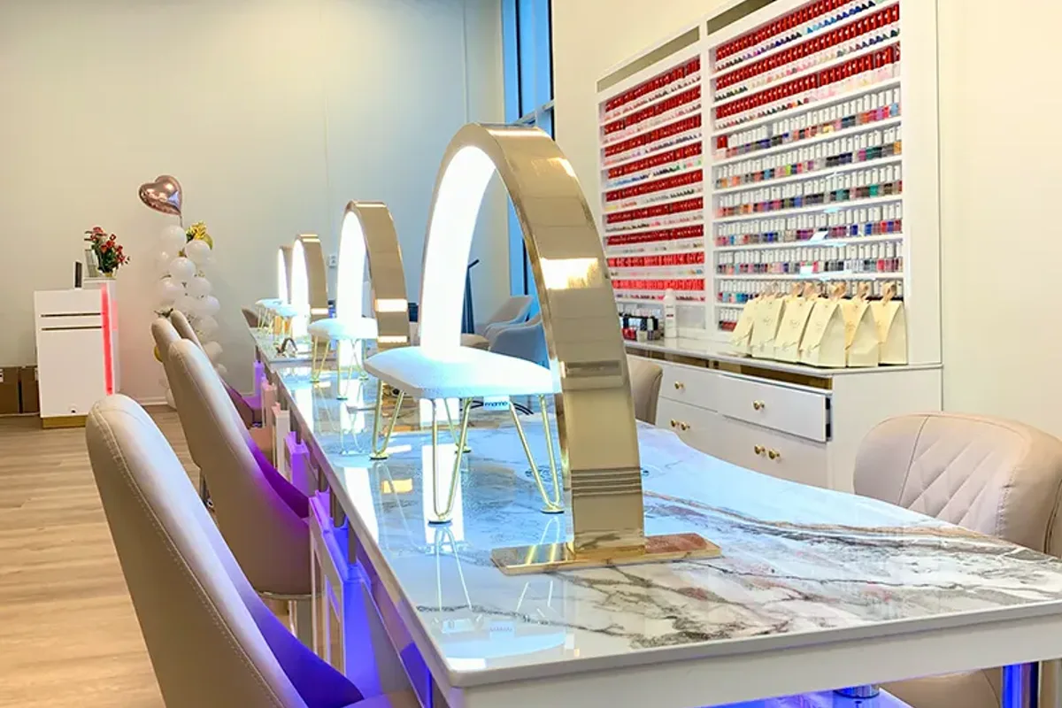 GH Nails