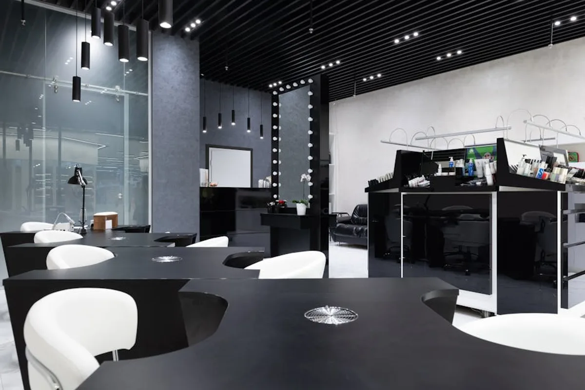 Nailhub